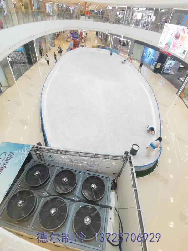 杰克熊冰雪童樂世界冰場及制冰主機俯視照片